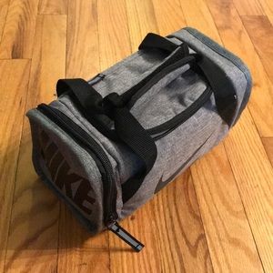 nike mini duffle lunch bag